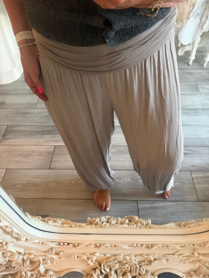 Patty harem lightweight trousers