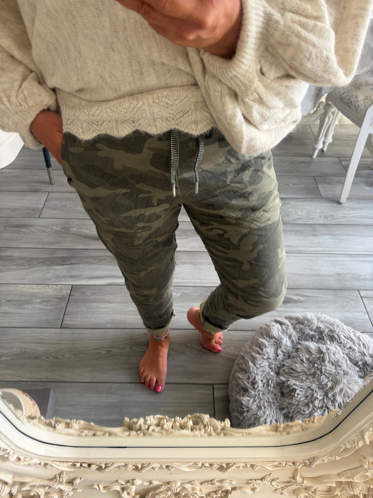 Saskia camo magic trousers