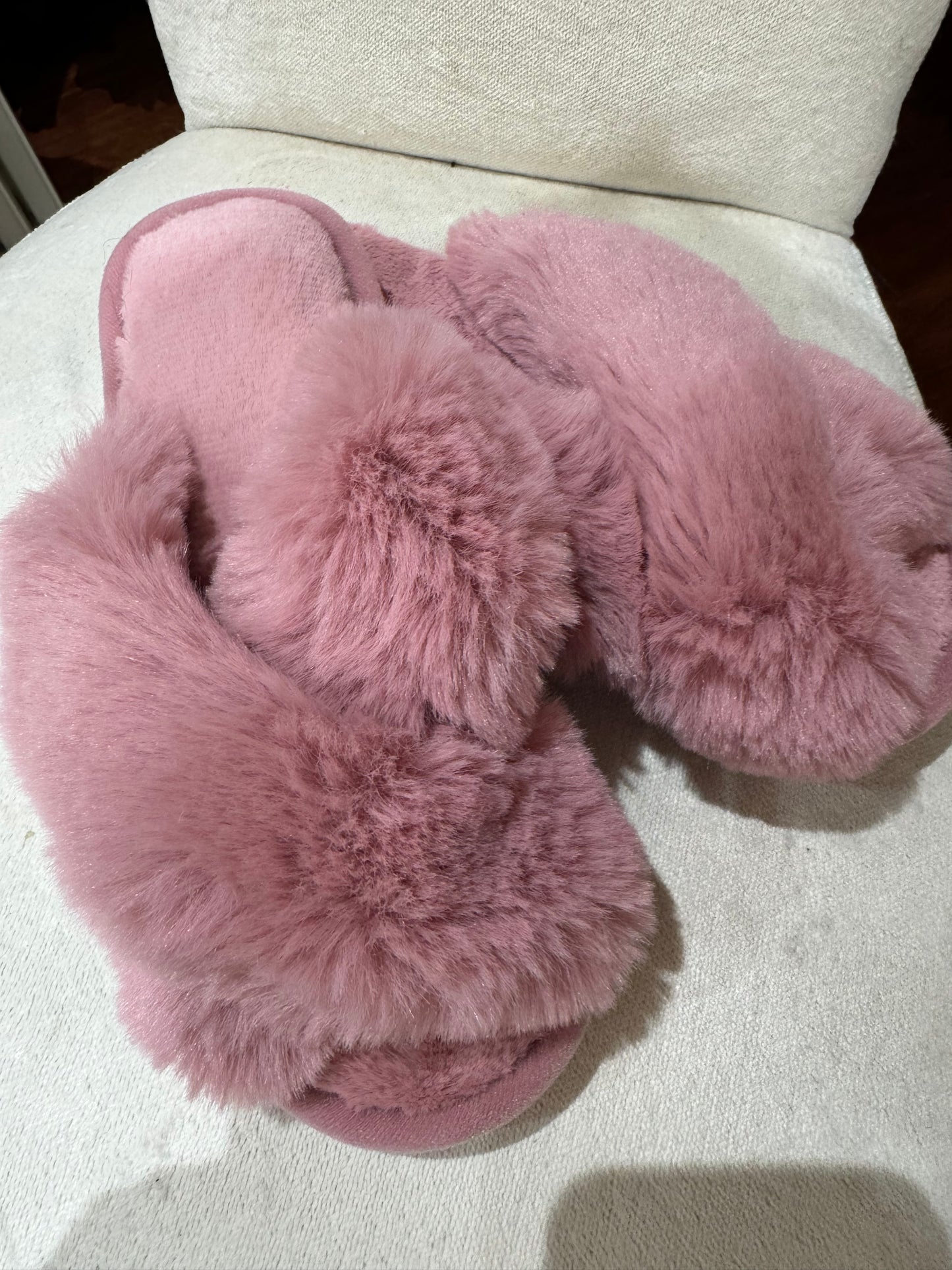 Criss cross Indoor outdoor fluffy faux fur slippers