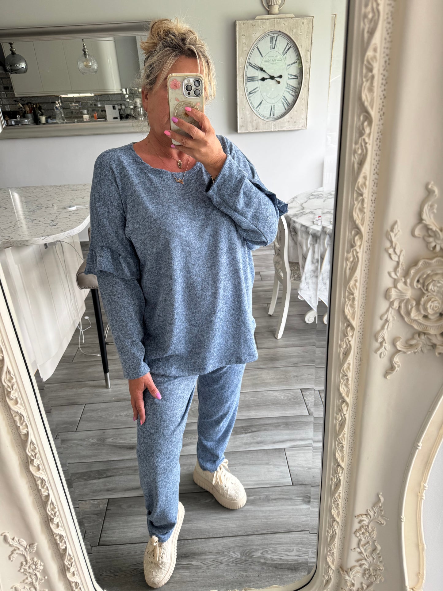 Rose lightweight lounge set