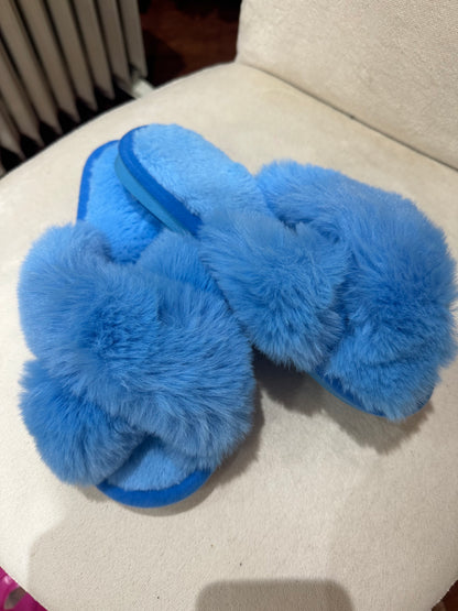 Criss cross Indoor outdoor fluffy faux fur slippers