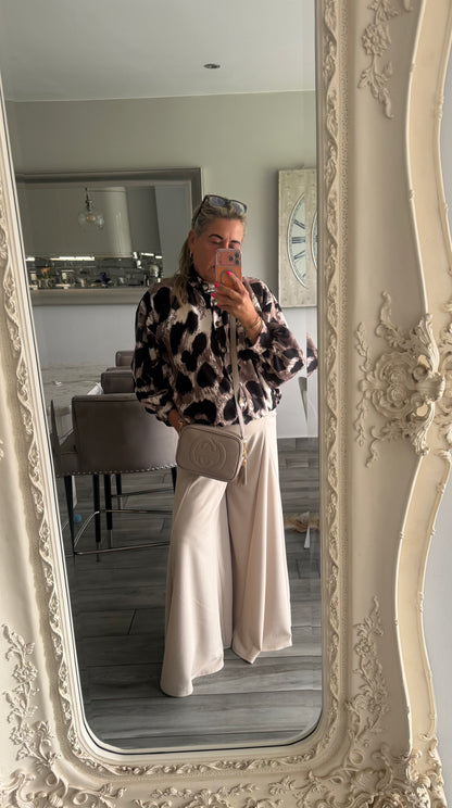Cherrelle jacket or top leopard print