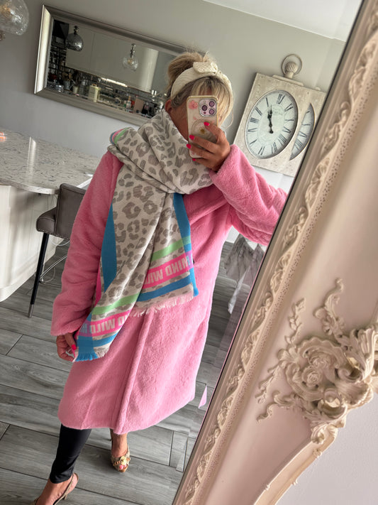 Nissi Slogan ‘wild’ leopard luxury scarf by Alex Max