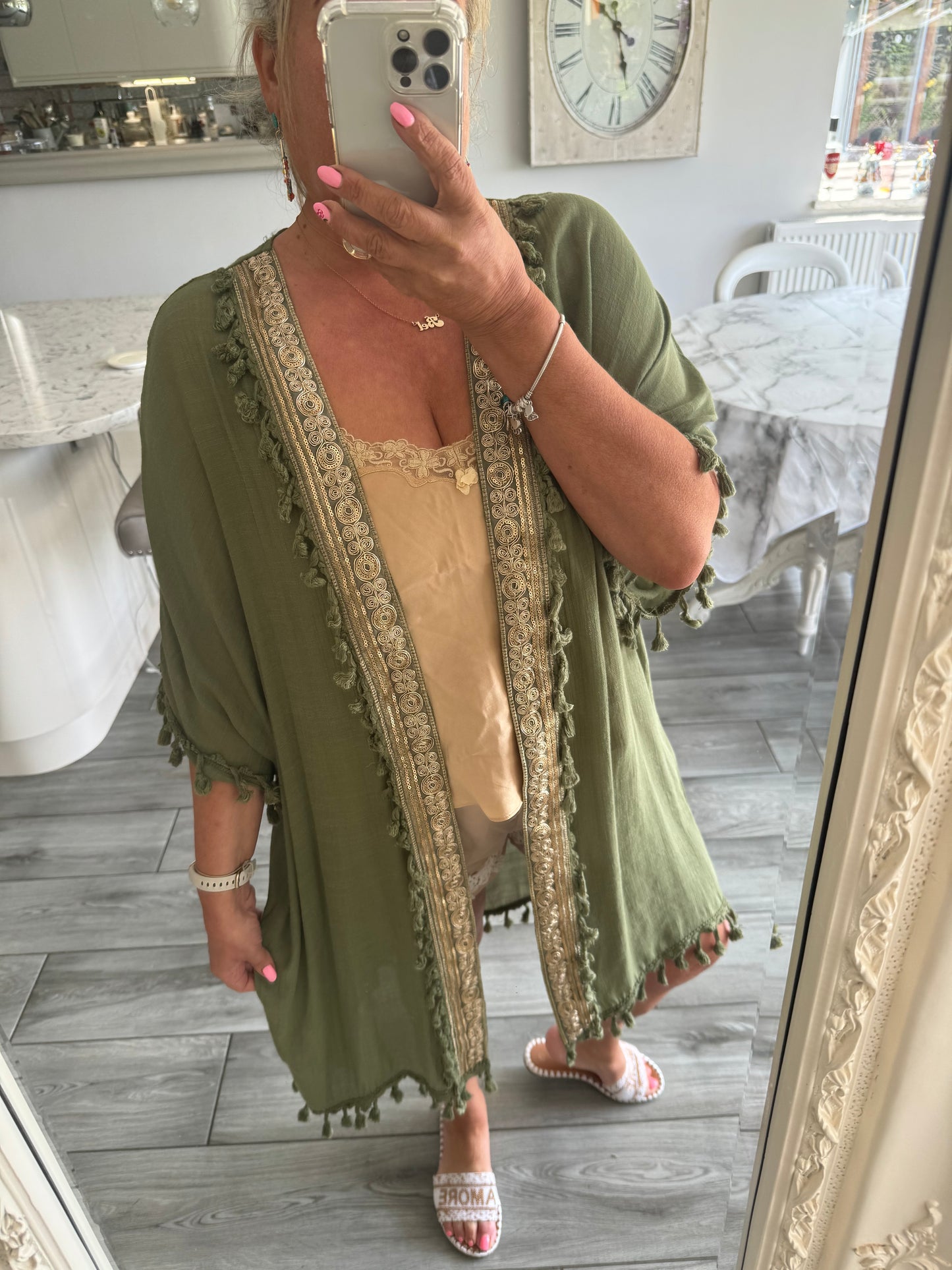 Laura kaftan