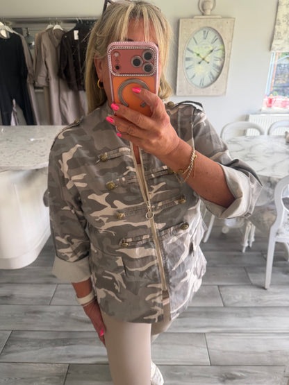 Maggie camo military style zip close lightweight jacket