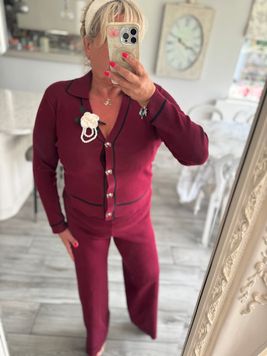 Ivy wine colour wide trouser leg set with flower detachable brooch