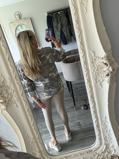 Maggie camo military style zip close lightweight jacket