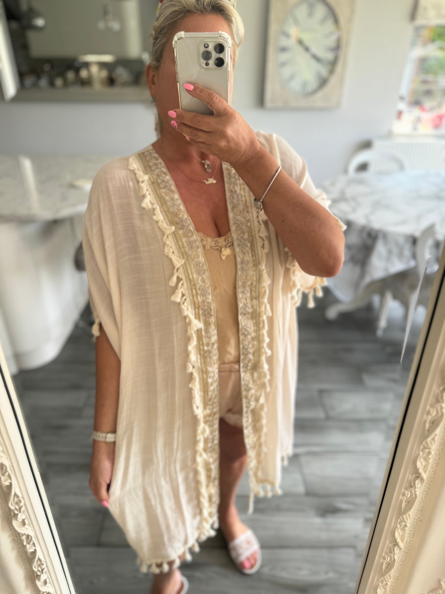 Laura kaftan