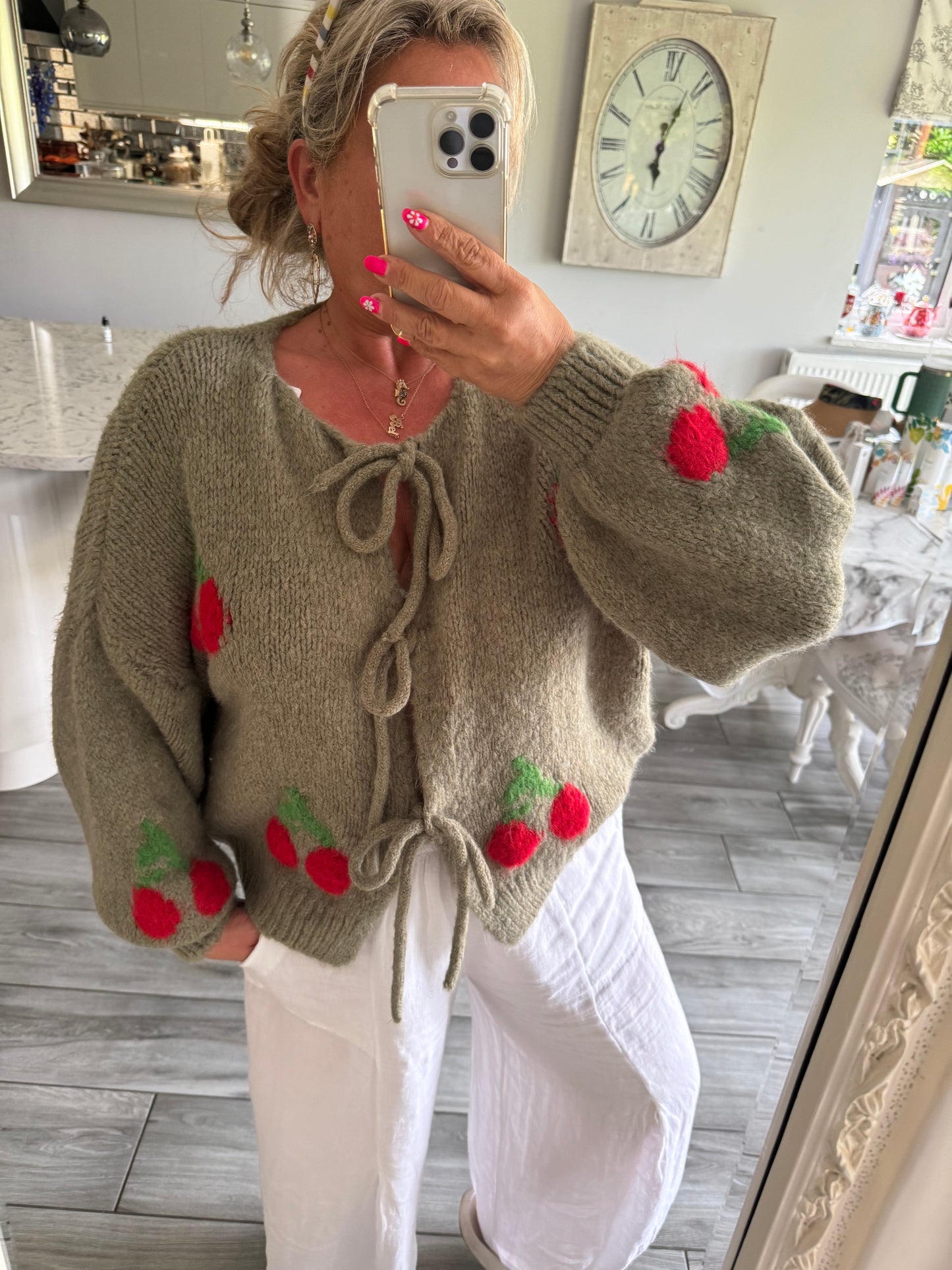 Cherry cardigan with tie front details and red cherries 🍒