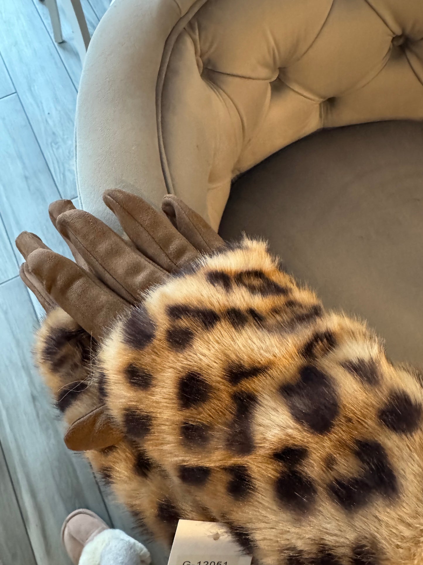 Angelina faux fur & suedette gloves leopard print