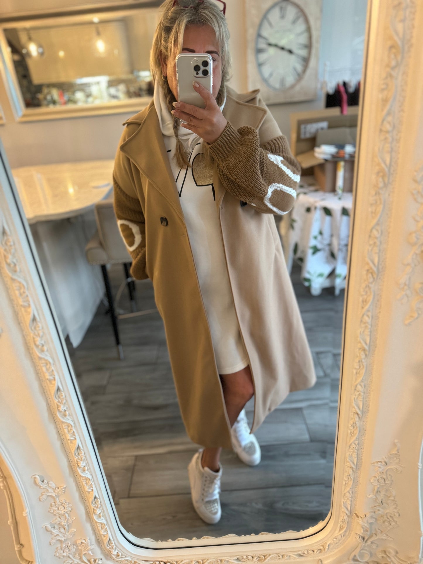 Eva Coat with Knitted Sleeve Love slogan