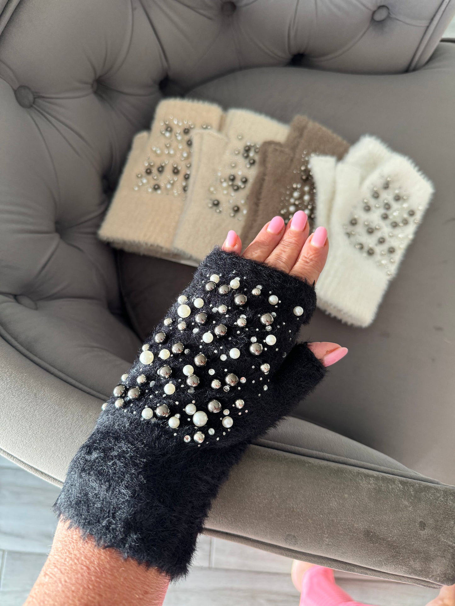 Aurelia pearl fingerless mittens