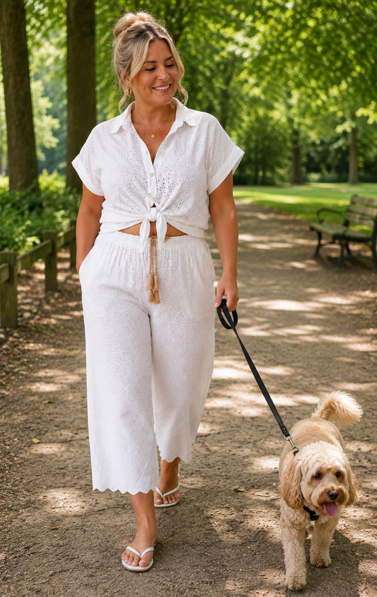 Monet Broderie anglaise 2 piece set 3/4 length trousers