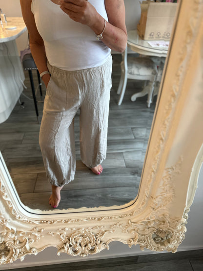 Margie linen 3/4 trousers