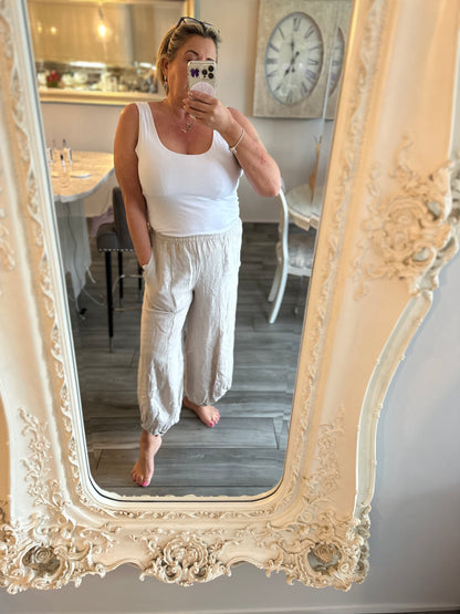 Margie linen 3/4 trousers