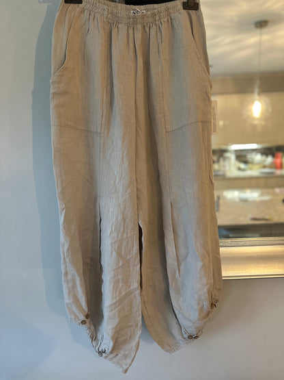 Margie linen 3/4 trousers