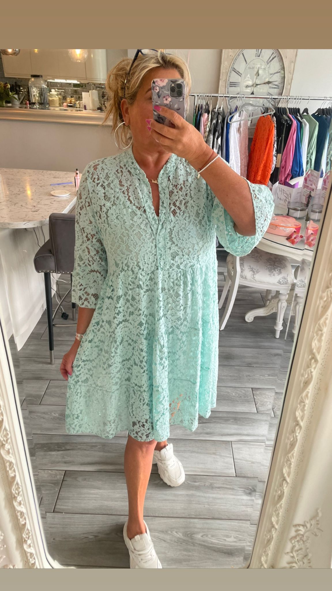 Carrie Pretty Lace Dress